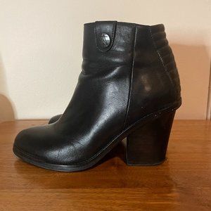 Surface to Air La Paz Booties, Sz 38, US 7.5-8, Black leather